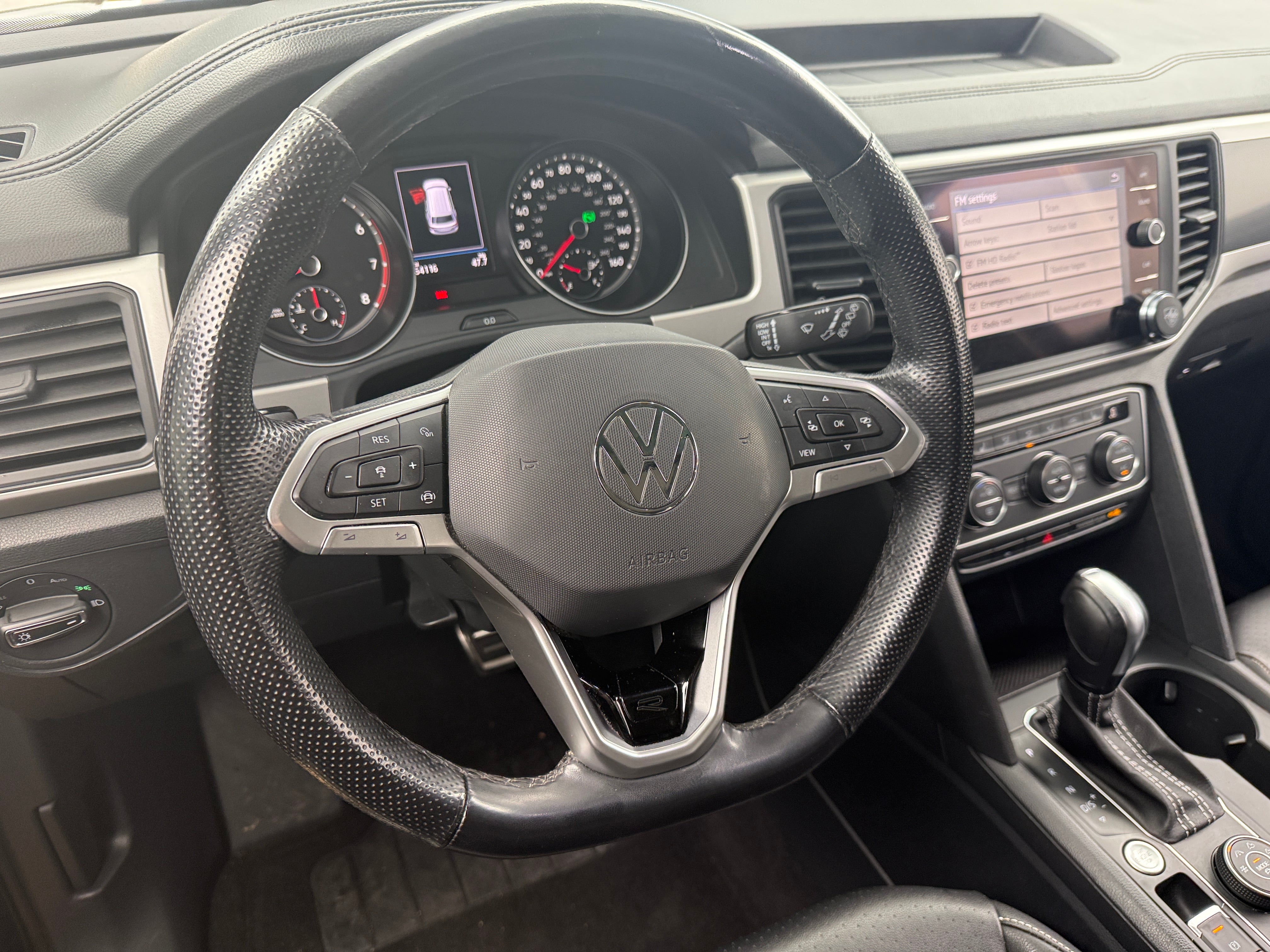 2021 Volkswagen Atlas SE w/Tech R-Line - Photo 23