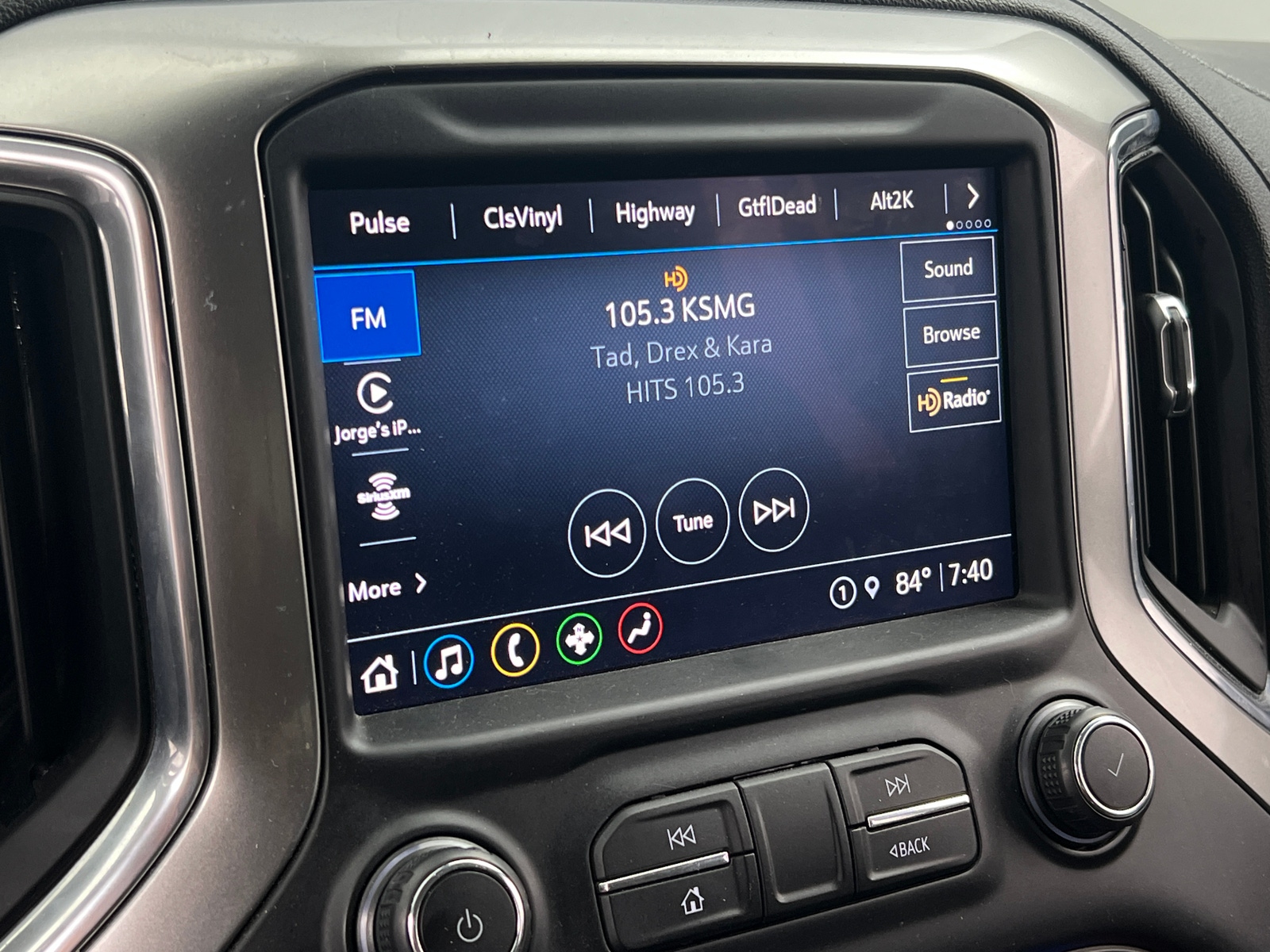 Thumbnail: 2021 Chevrolet Silverado 1500 - 4