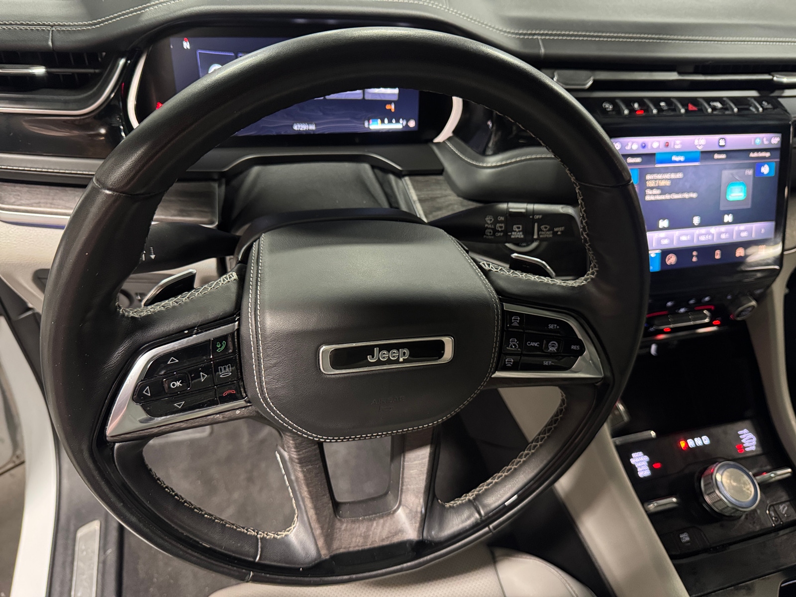 Thumbnail: 2022 Jeep Grand Cherokee L - 4