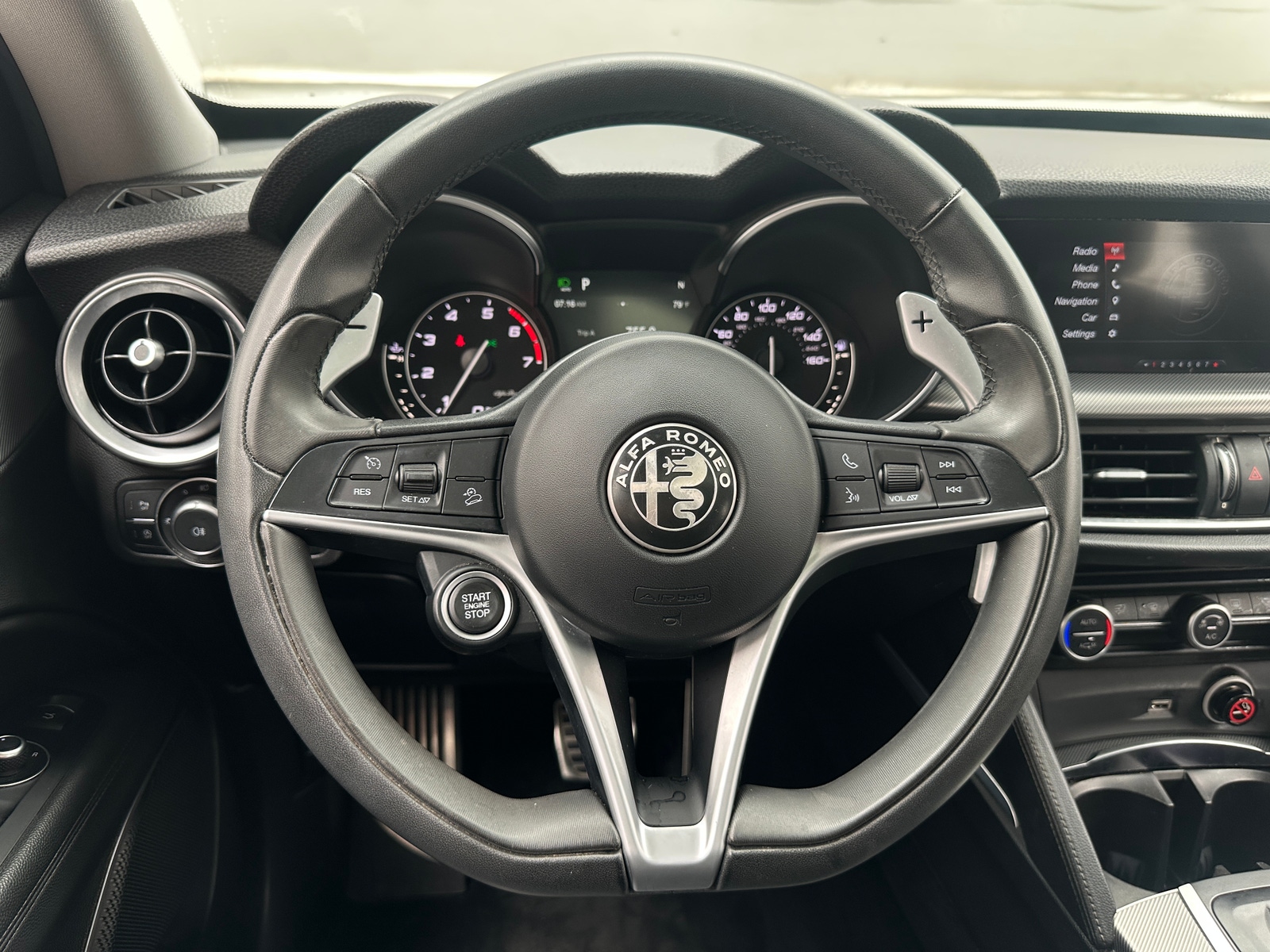 Thumbnail: 2018 Alfa Romeo Stelvio - 4
