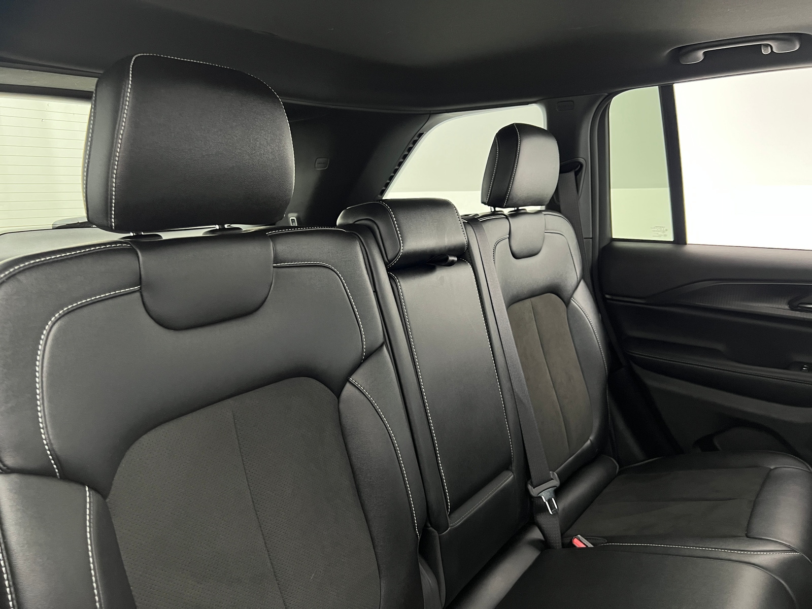 Thumbnail: 2023 Jeep Grand Cherokee - 5