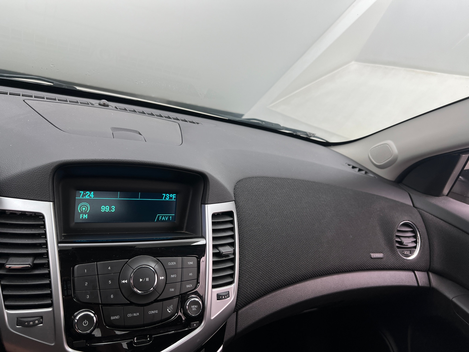 Thumbnail: 2014 Chevrolet Cruze - 4