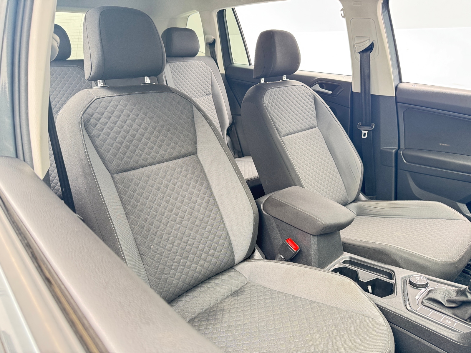 Thumbnail: 2018 Volkswagen Tiguan - 2