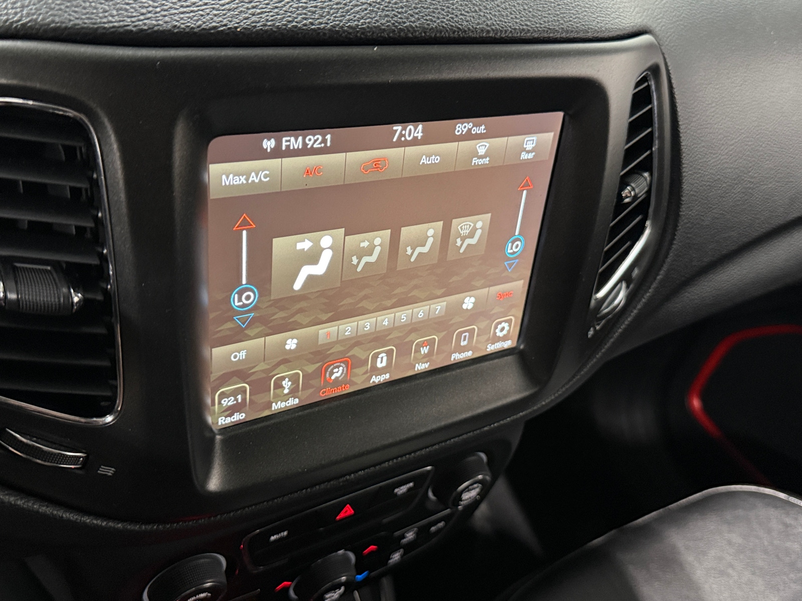 Thumbnail: 2018 Jeep Compass - 4