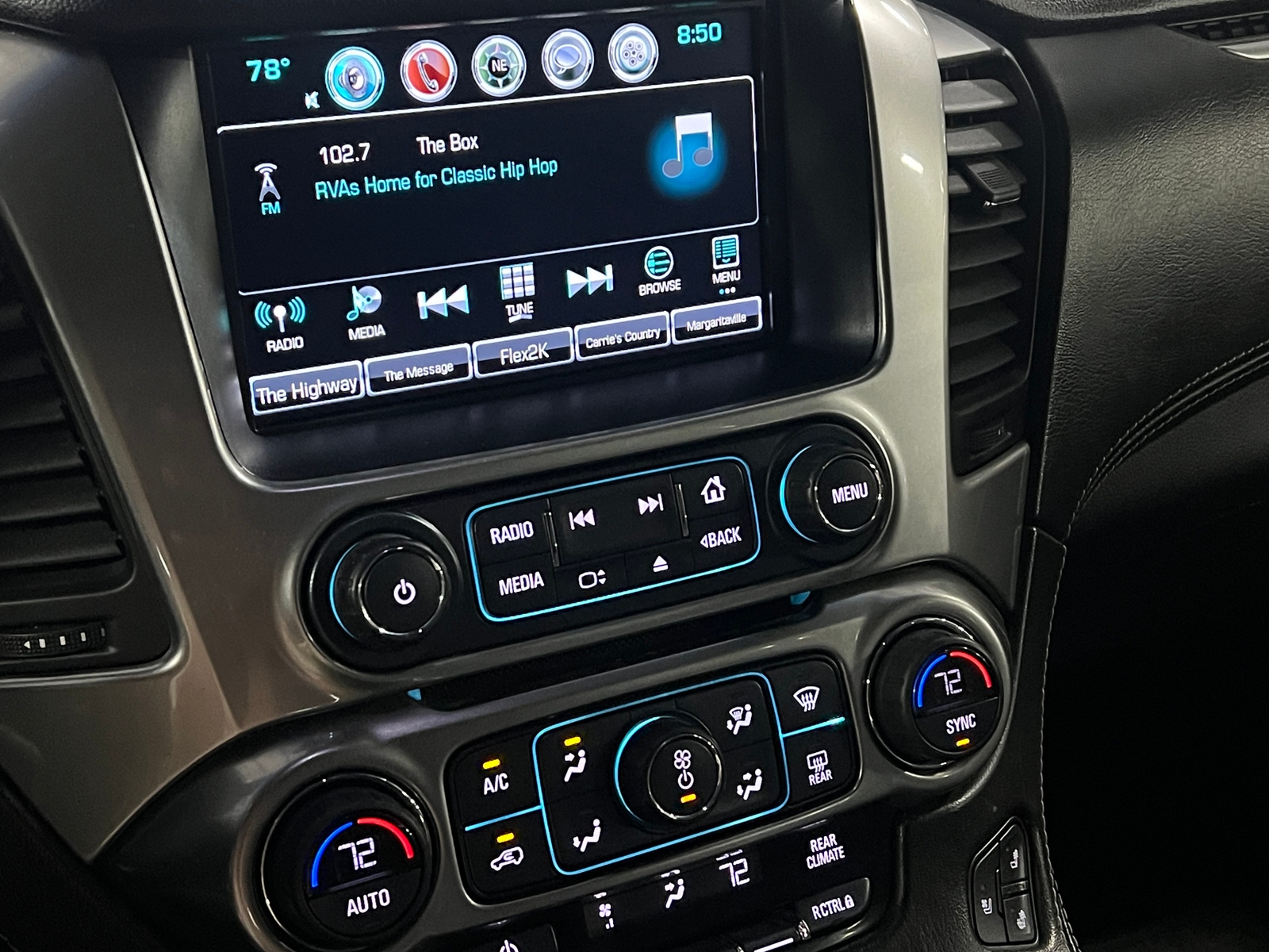Thumbnail: 2018 Chevrolet Suburban - 3