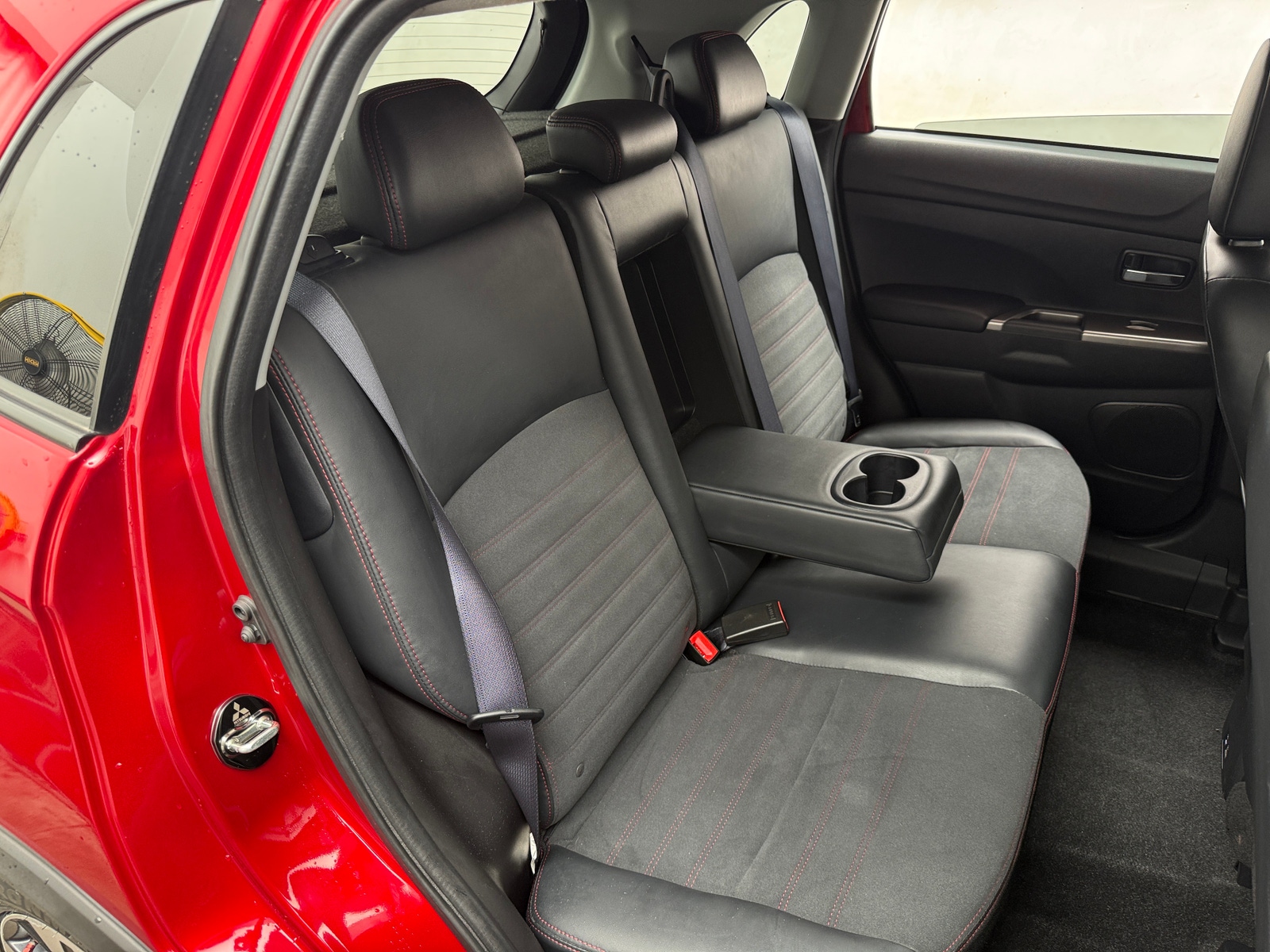 Thumbnail: 2022 Mitsubishi Outlander Sport - 6