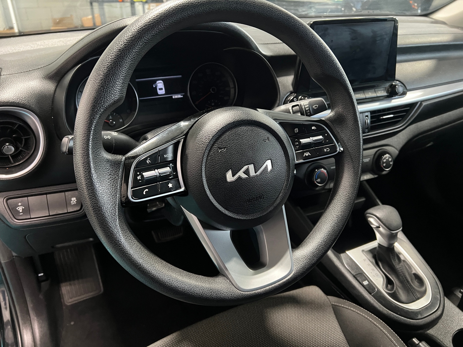 Thumbnail: 2023 Kia Forte - 5