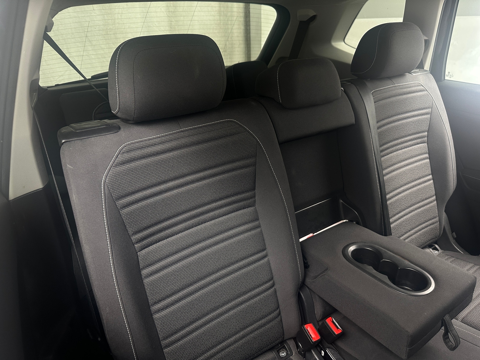 Thumbnail: 2022 Volkswagen Tiguan - 6