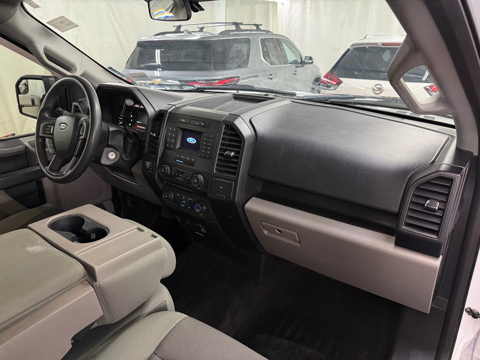 Thumbnail: 2018 Ford Econoline - 3