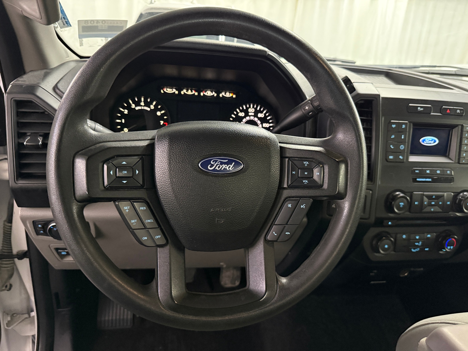 Thumbnail: 2018 Ford Econoline - 5