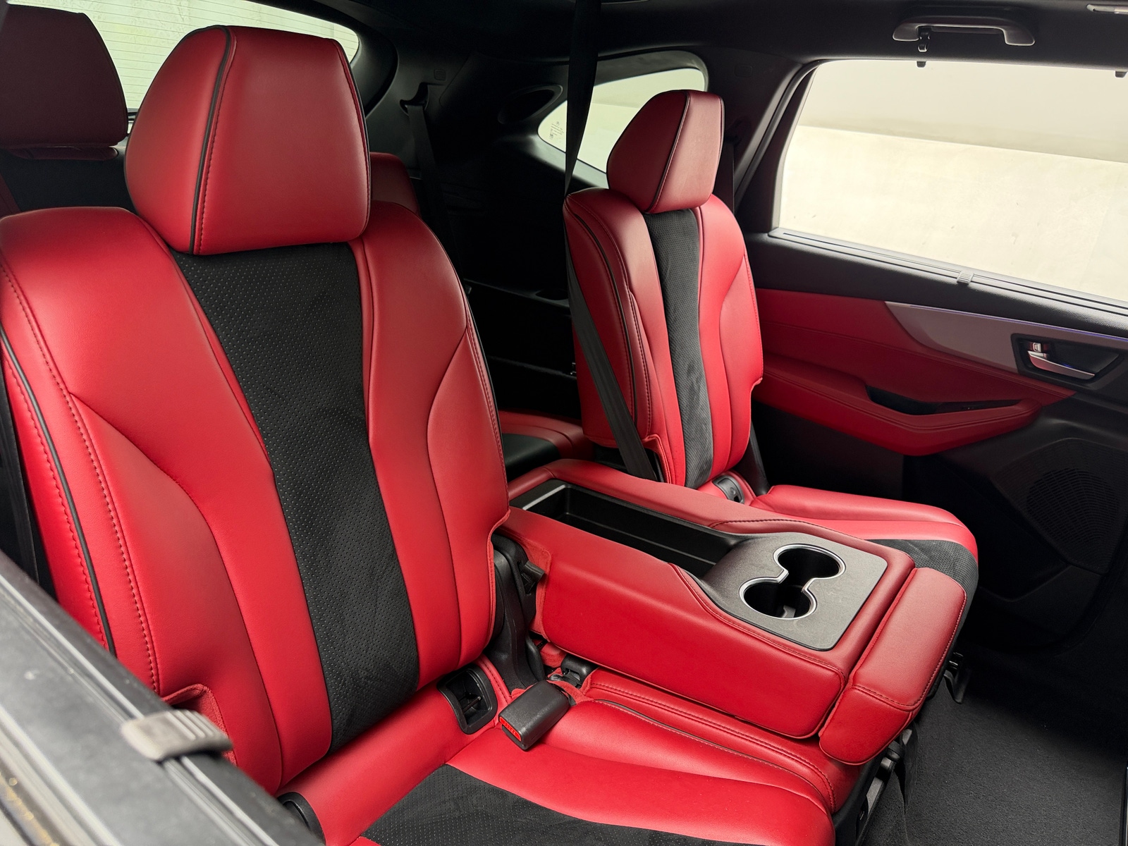 Thumbnail: 2023 Acura MDX - 5
