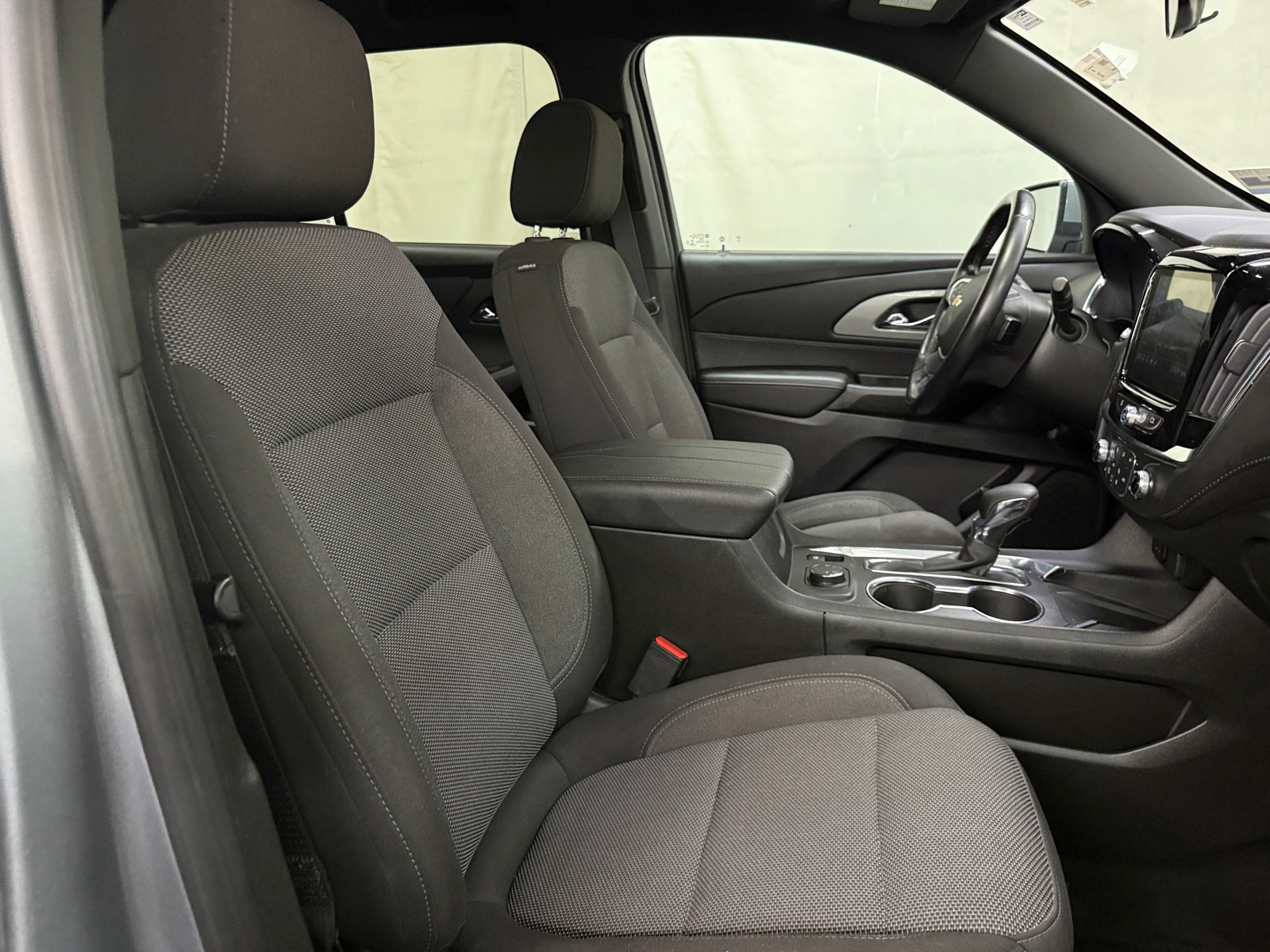 Thumbnail: 2023 Chevrolet Traverse - 2
