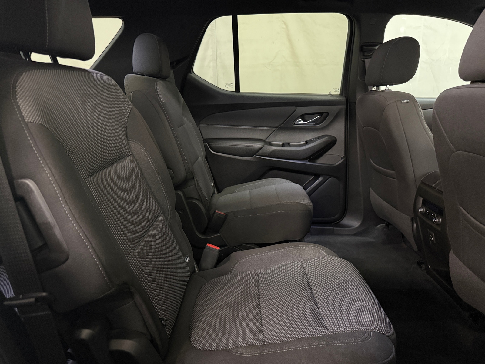 Thumbnail: 2023 Chevrolet Traverse - 6