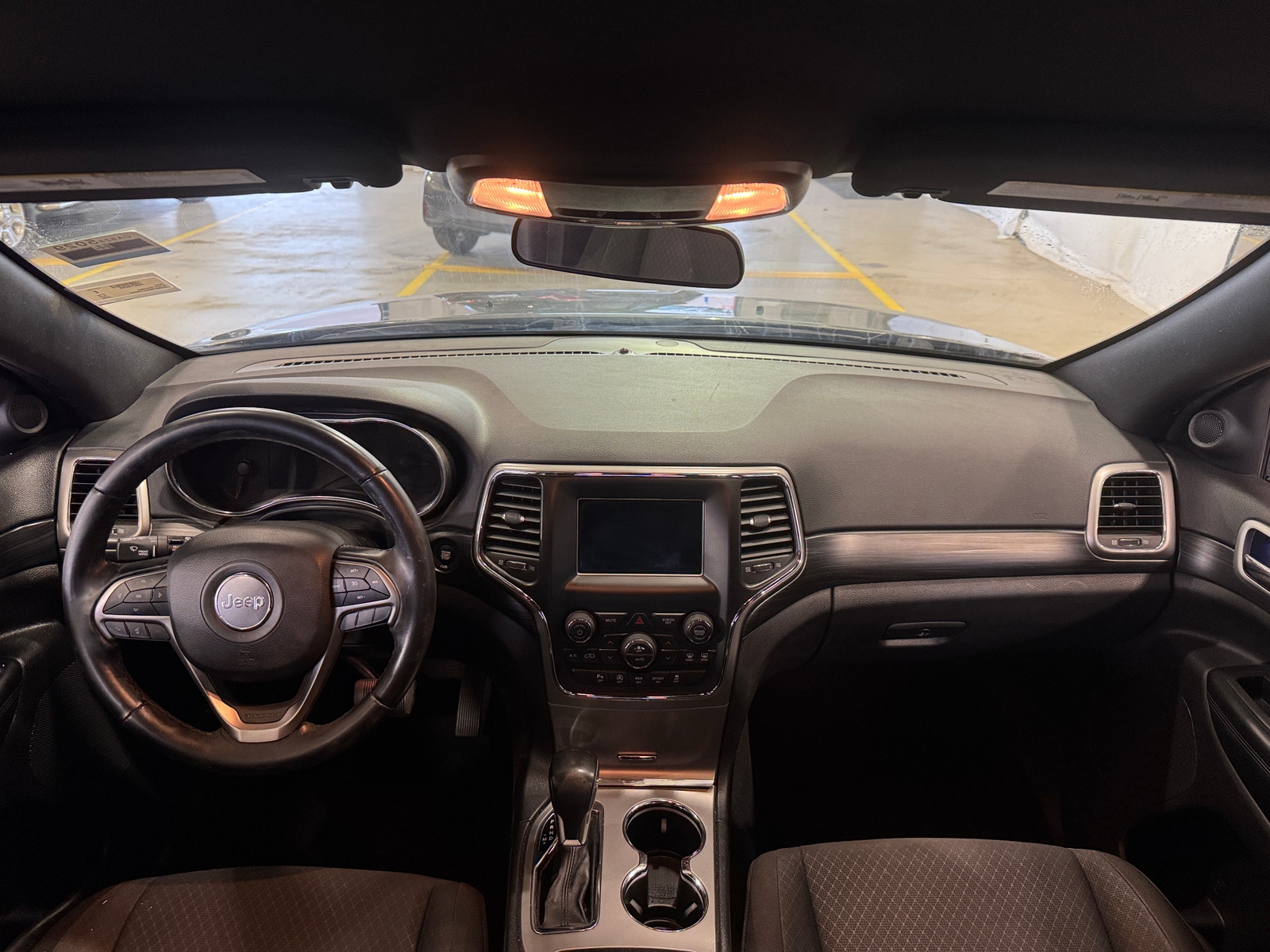 Thumbnail: 2020 Jeep Grand Cherokee - 3