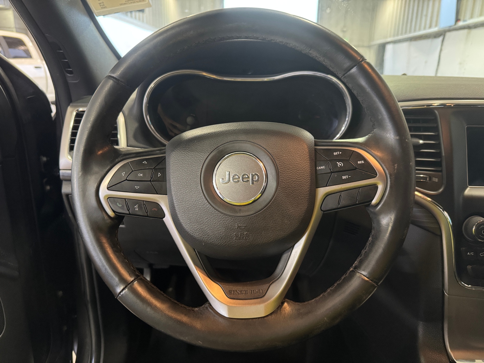 Thumbnail: 2020 Jeep Grand Cherokee - 5