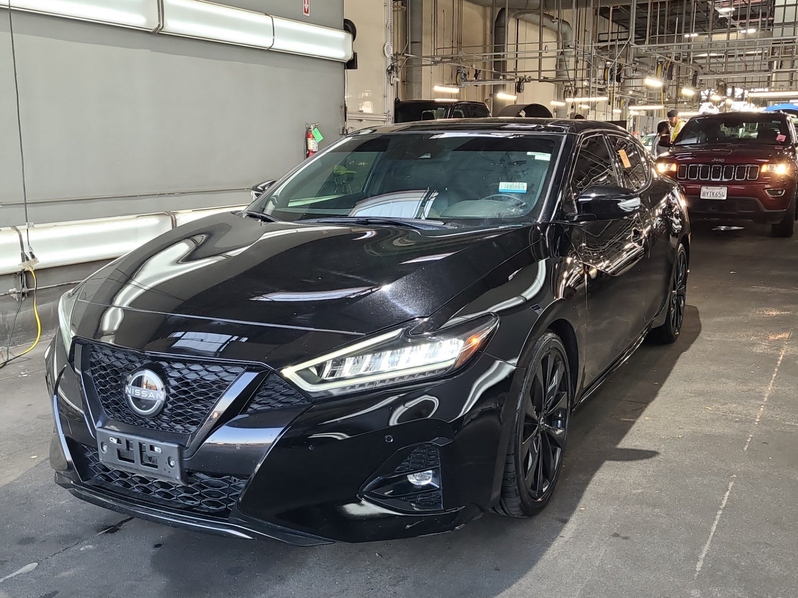 2023 Nissan Maxima SR