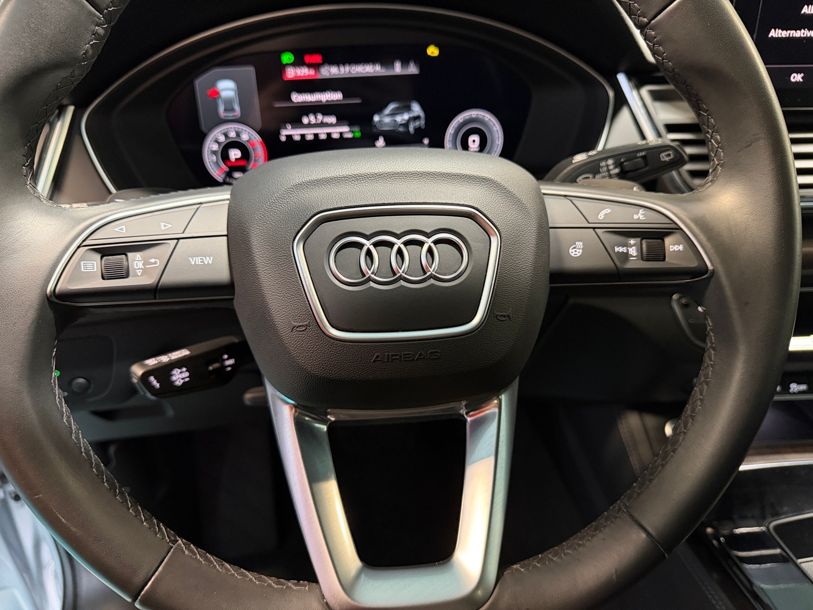 Thumbnail: 2022 Audi Q5 - 4