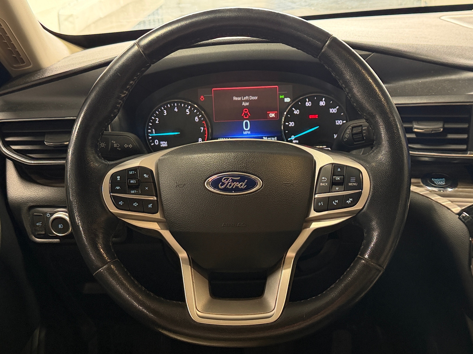 Thumbnail: 2022 Ford Explorer - 4
