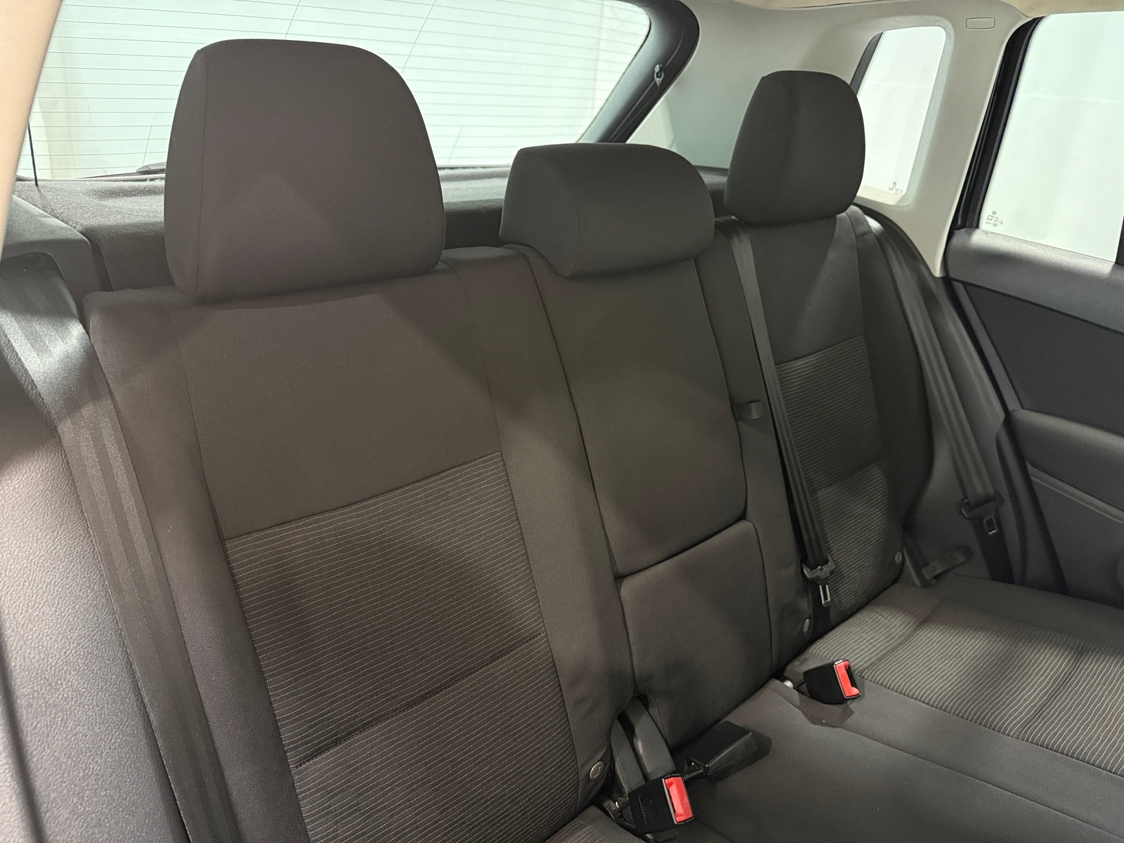 Thumbnail: 2017 Volkswagen Tiguan - 6