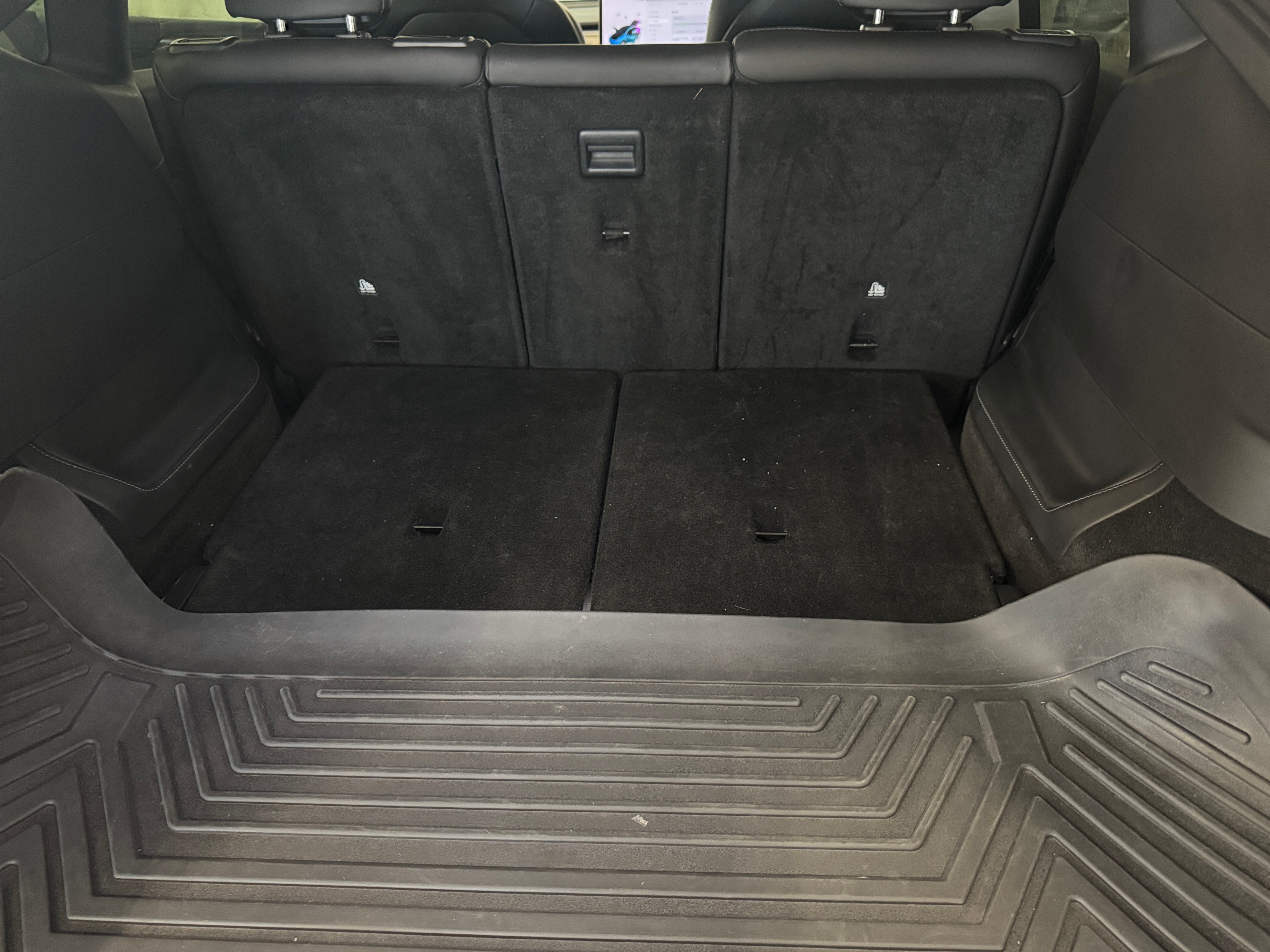 Used 2023 Tesla Model Y Long Range with VIN 7SAYGAEE3PF629971 for sale in Oak Creek, WI