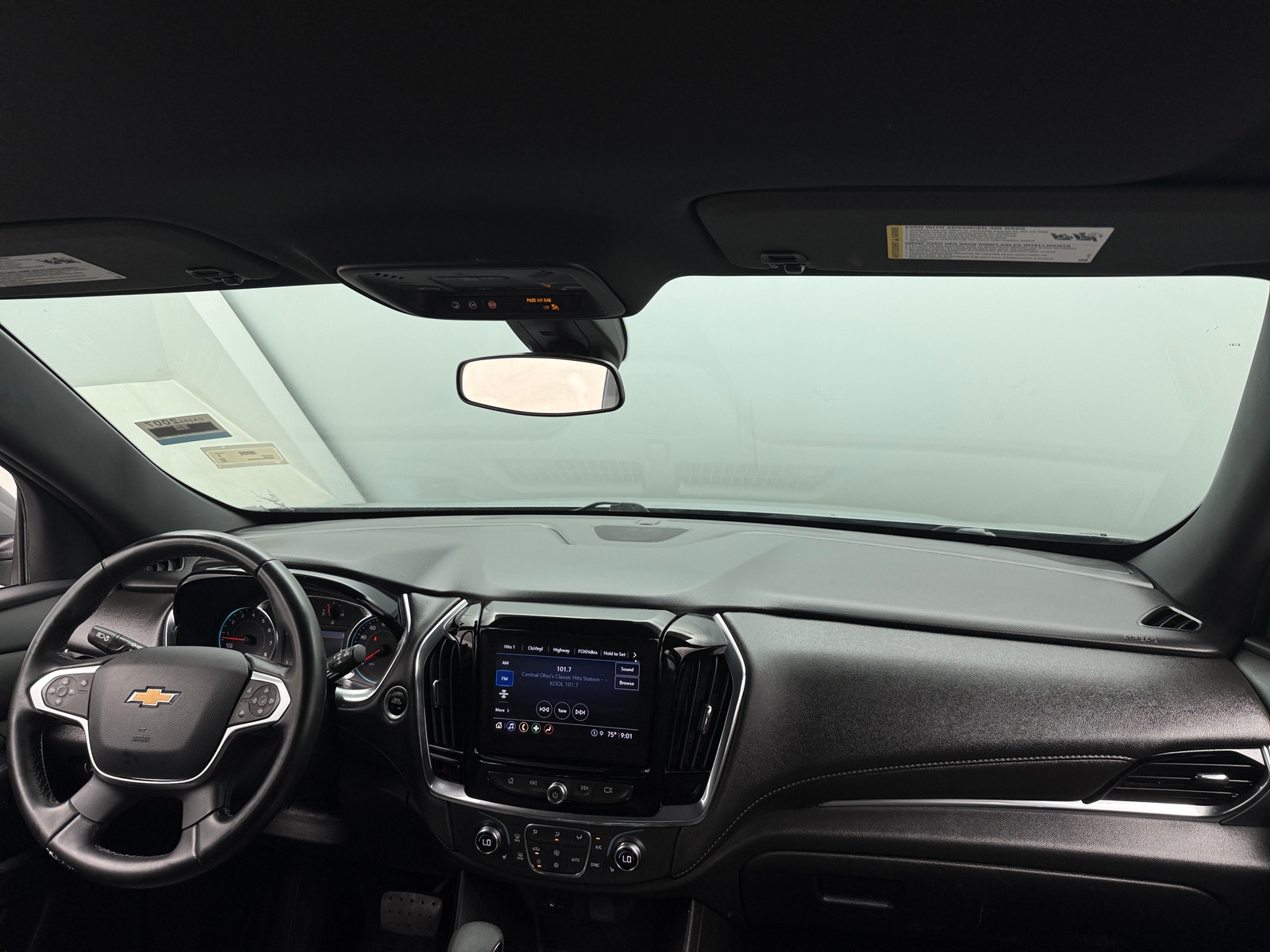 Thumbnail: 2023 Chevrolet Traverse - 3