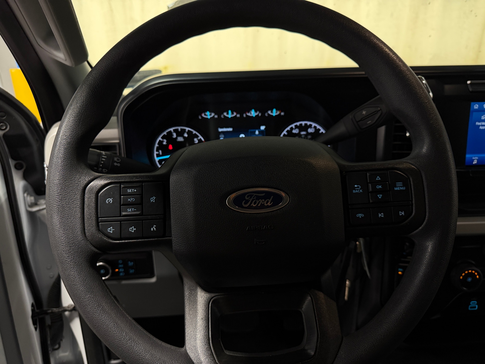 Thumbnail: 2024 Ford Econoline - 5