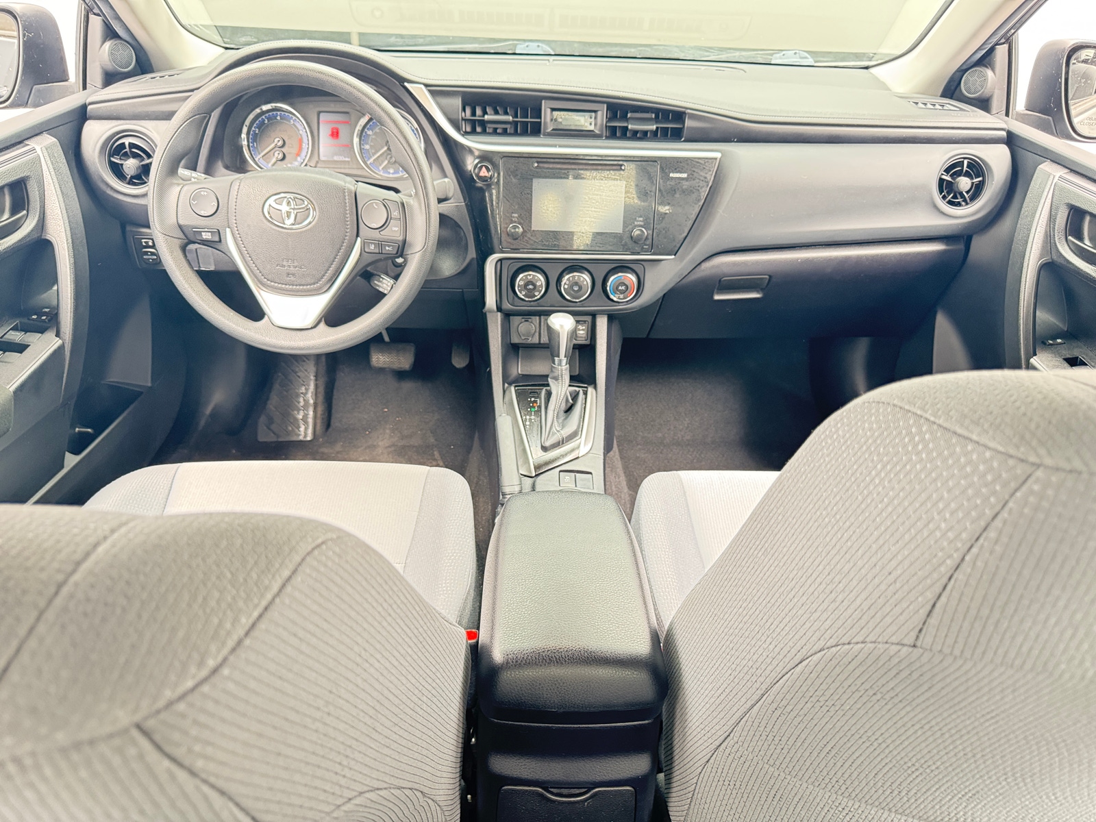 Thumbnail: 2017 Toyota Corolla - 3