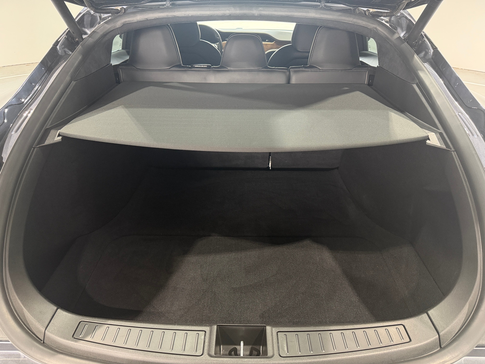 Thumbnail: 2020 Tesla Model S - 5