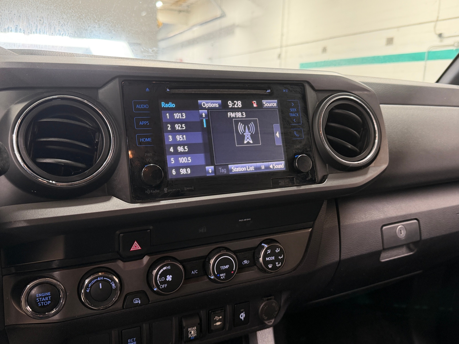 Thumbnail: 2019 Toyota Tacoma - 4