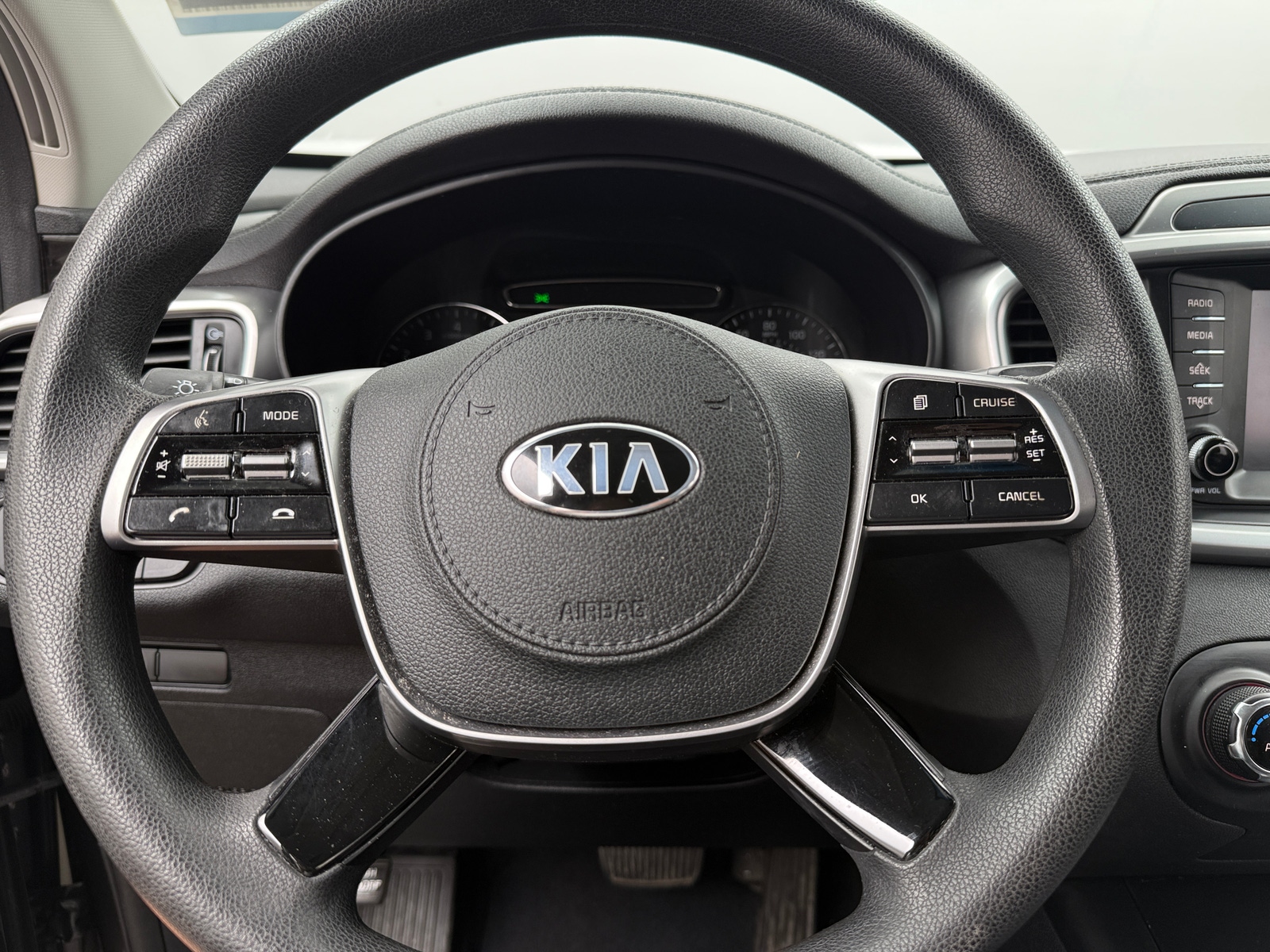 Thumbnail: 2019 Kia Sorento - 5