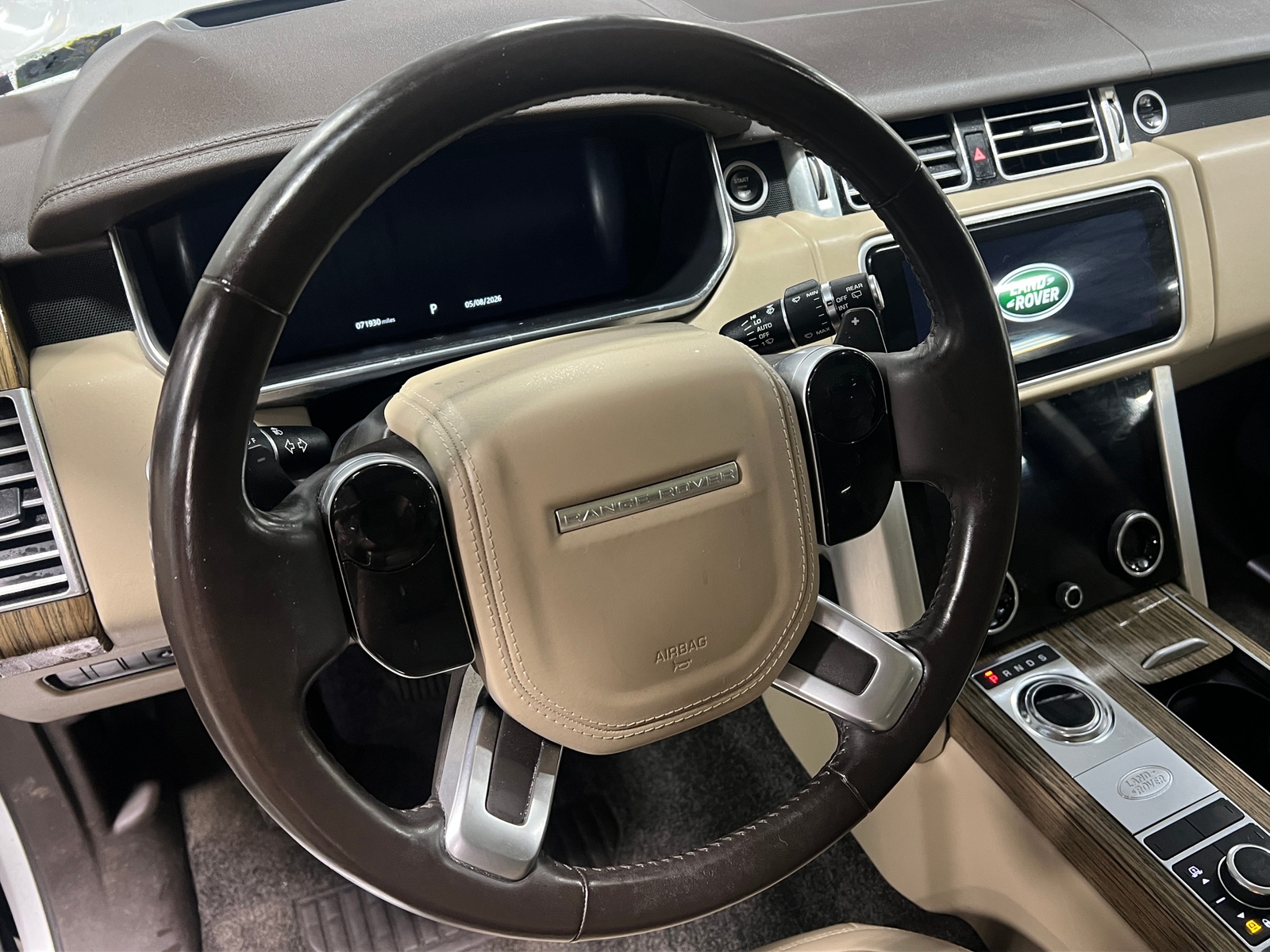 Thumbnail: 2019 Land Rover Range Rover - 4