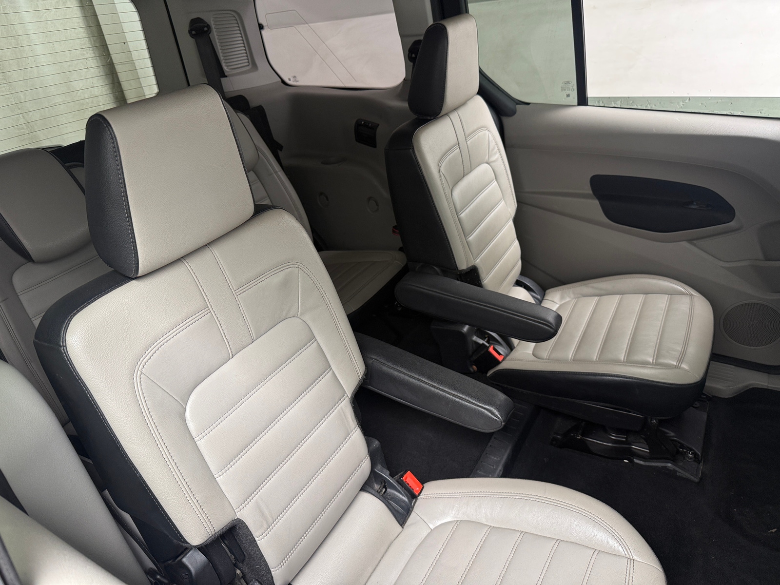 Thumbnail: 2020 Ford Transit Series - 5