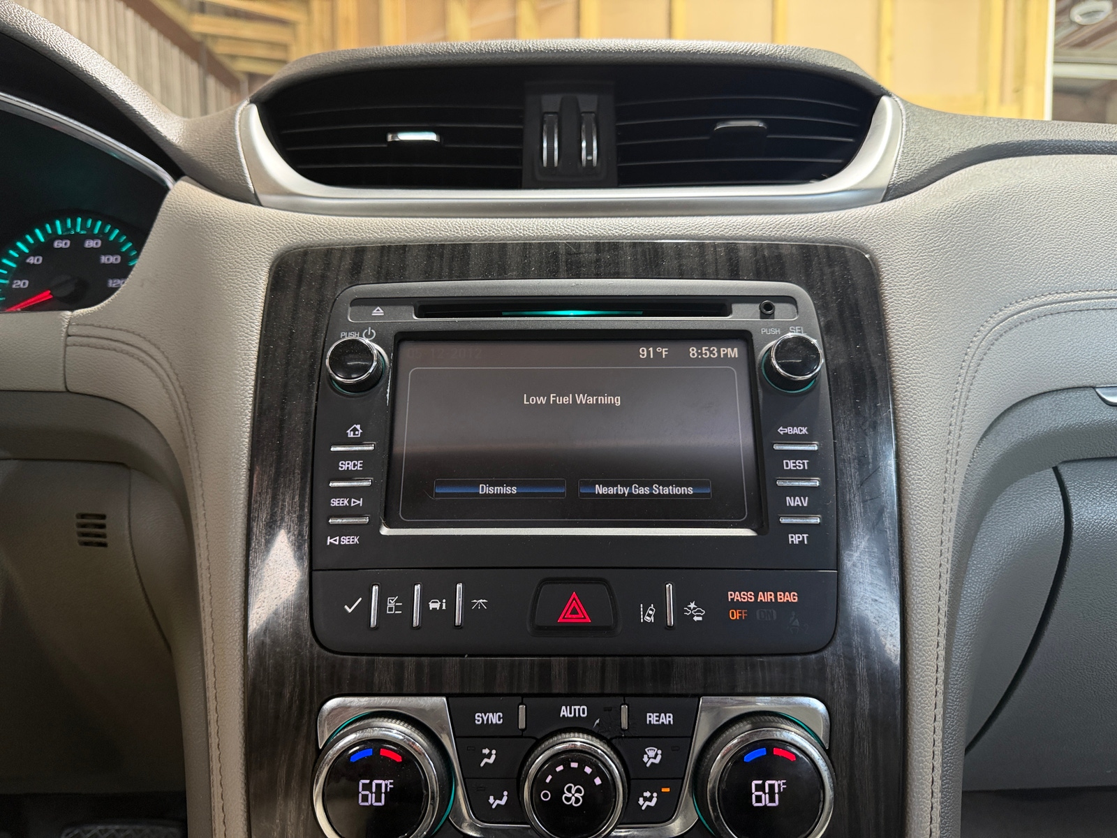 Thumbnail: 2014 Chevrolet Traverse - 3