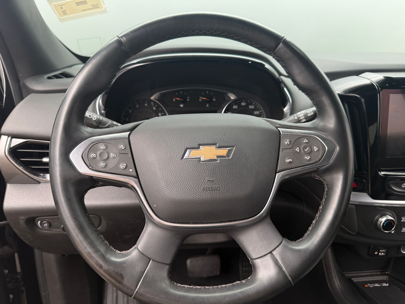 Thumbnail: 2023 Chevrolet Traverse - 4