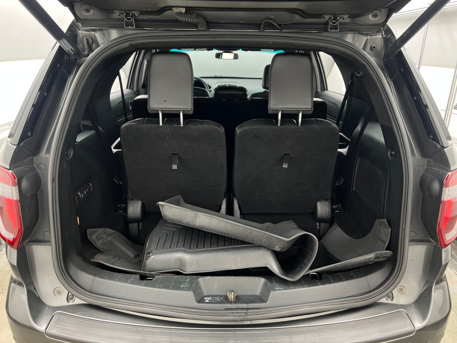 Thumbnail: 2019 Ford Explorer - 6