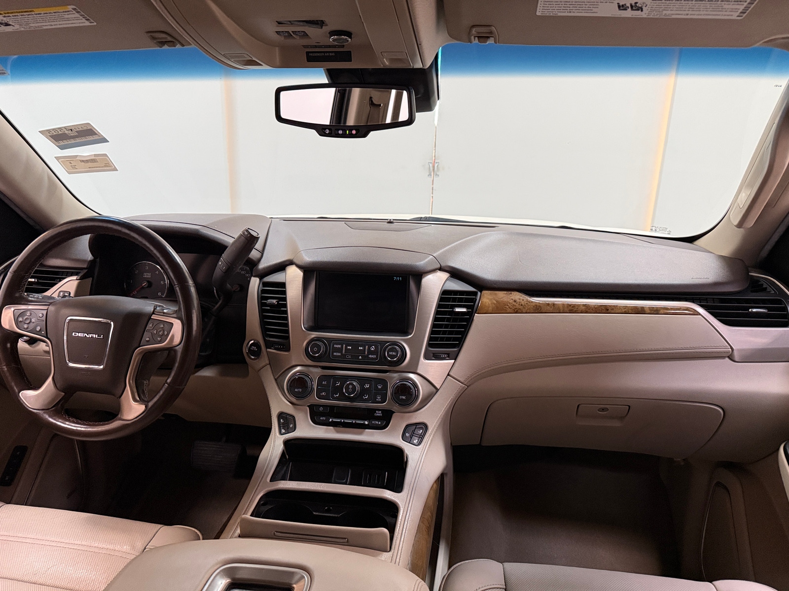 Thumbnail: 2017 GMC Yukon - 2