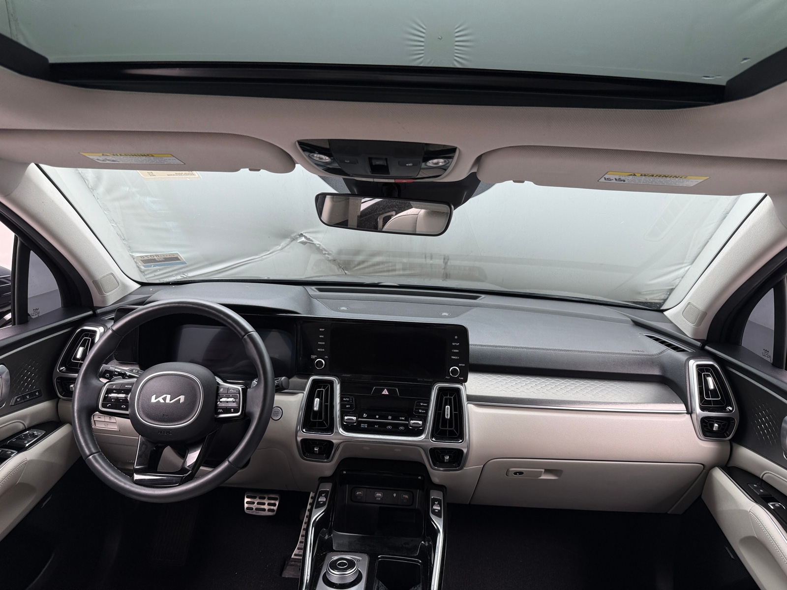 Thumbnail: 2023 Kia Sorento - 2