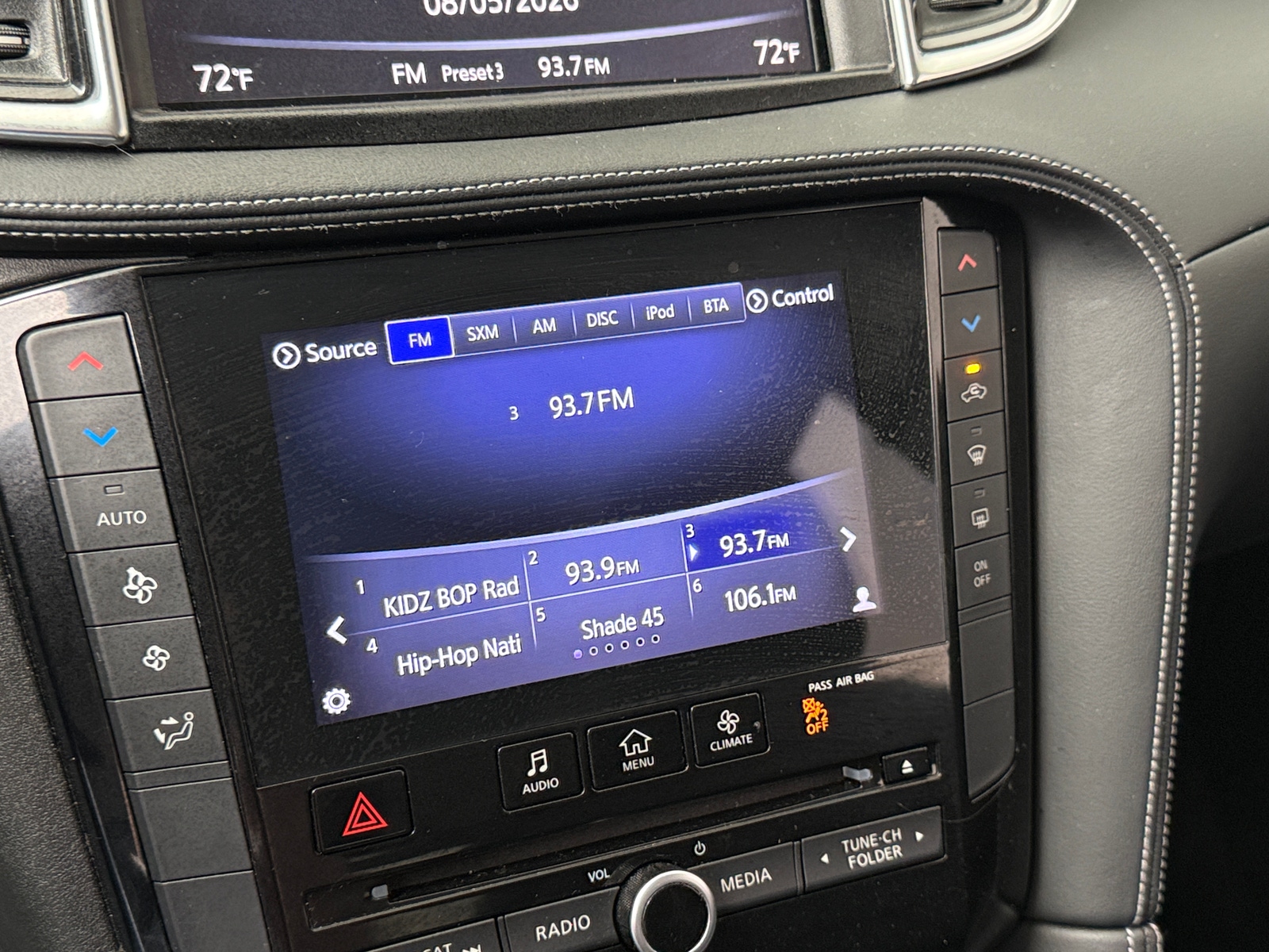 Thumbnail: 2019 INFINITI QX50 - 3