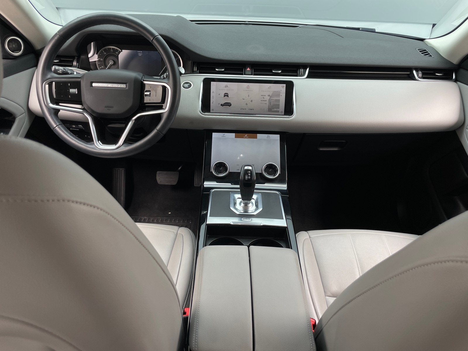 Thumbnail: 2023 Land Rover Range Rover Evoque - 2