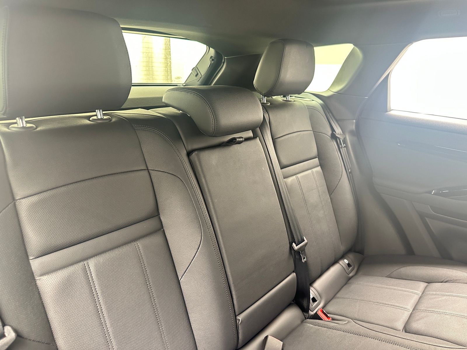 Thumbnail: 2024 Land Rover Range Rover Evoque - 5