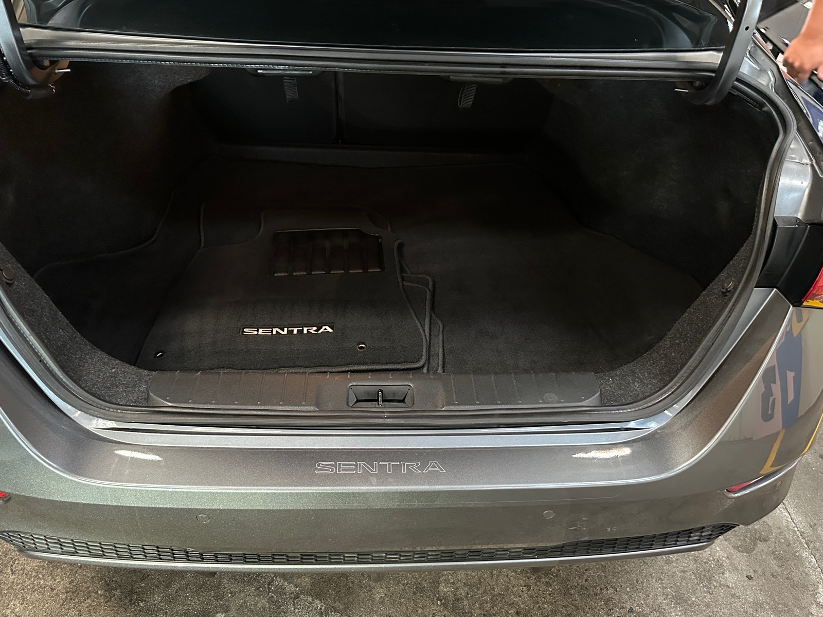 Thumbnail: 2022 Nissan Sentra - 7