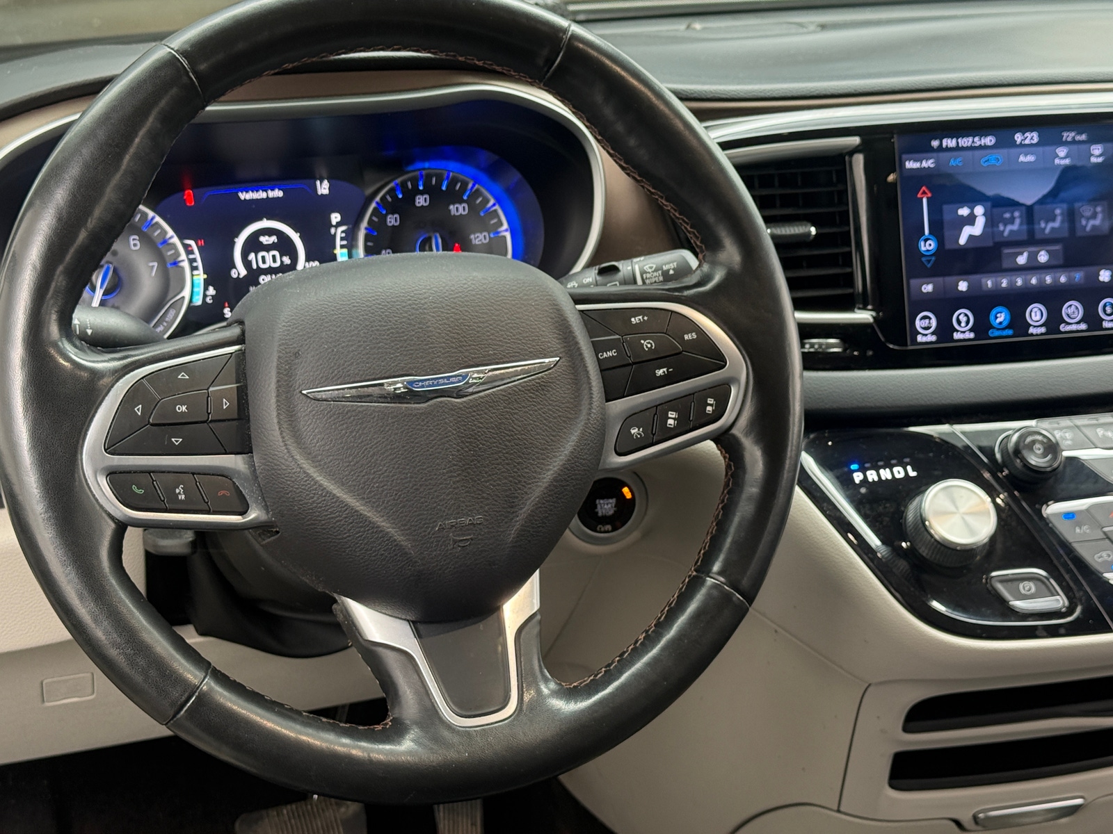 Thumbnail: 2019 Chrysler Pacifica - 4