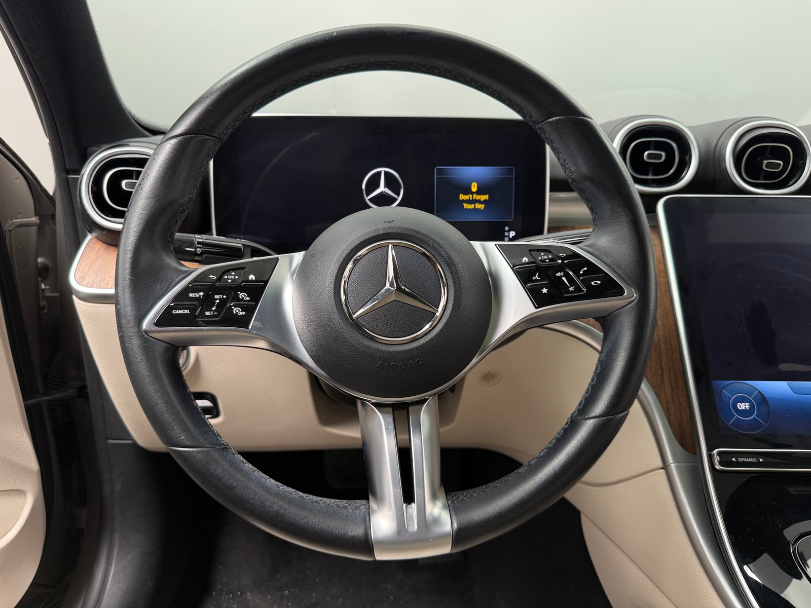 Thumbnail: 2023 Mercedes-Benz C-Class - 4