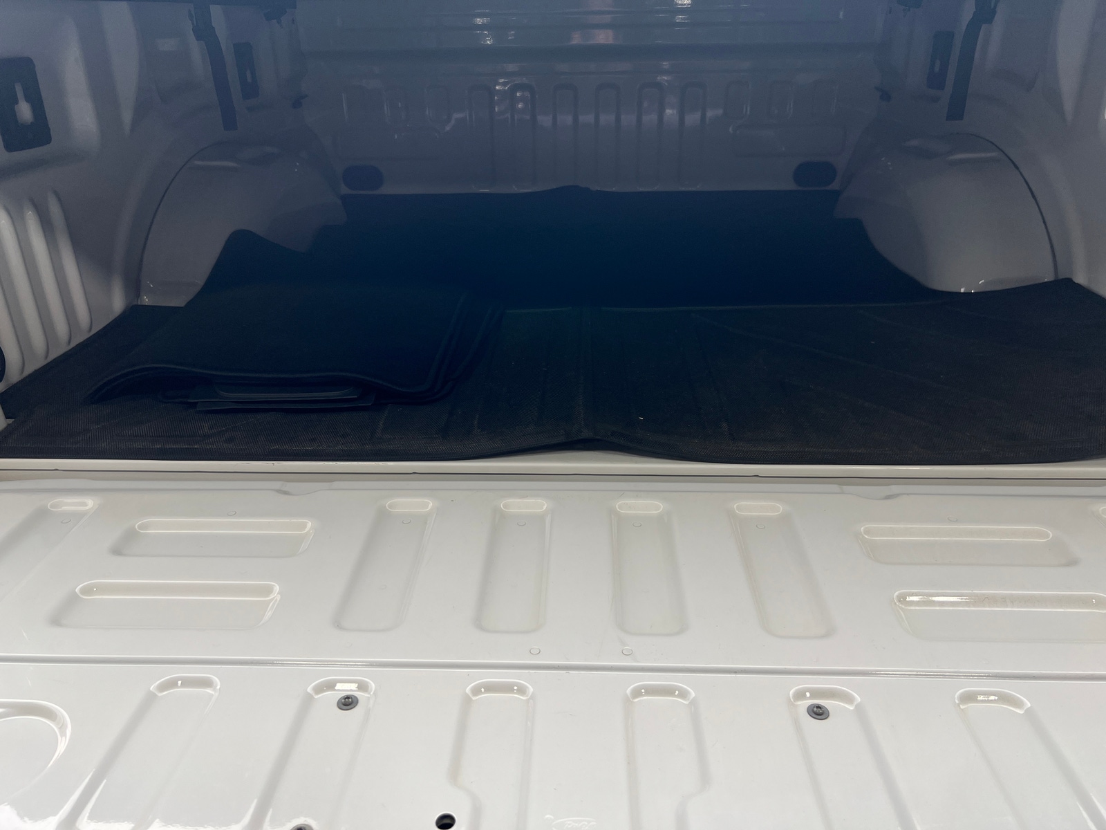 Thumbnail: 2019 Ford Econoline - 7