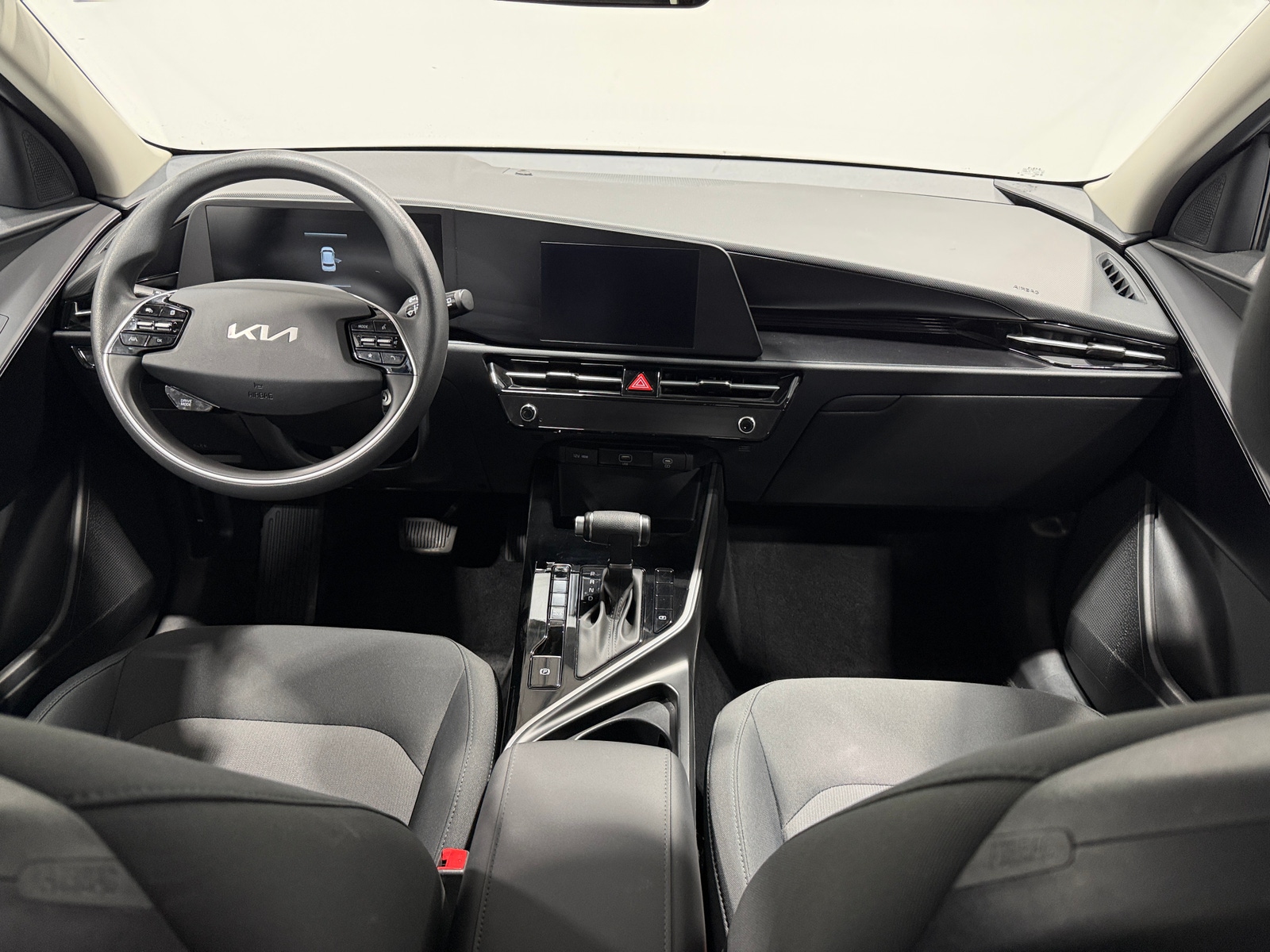 Thumbnail: 2026 Kia Niro - 3