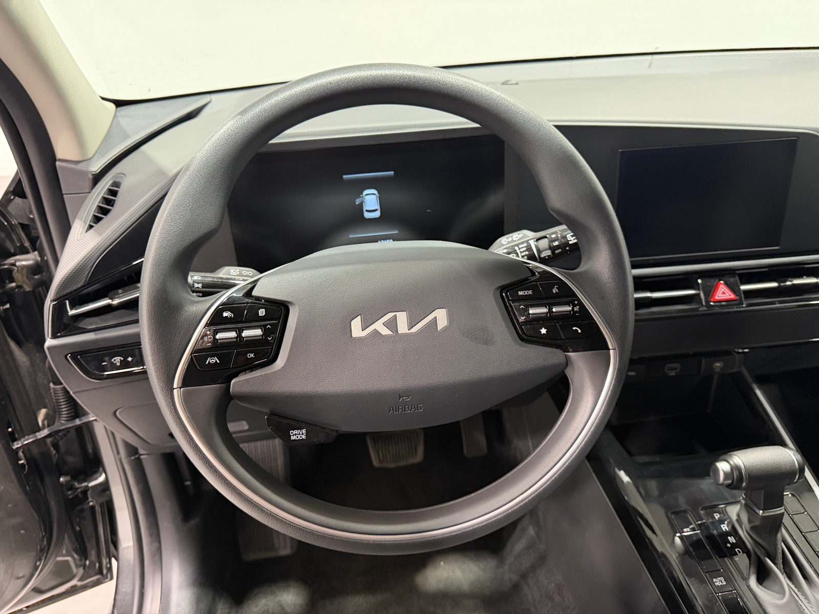 Thumbnail: 2026 Kia Niro - 5
