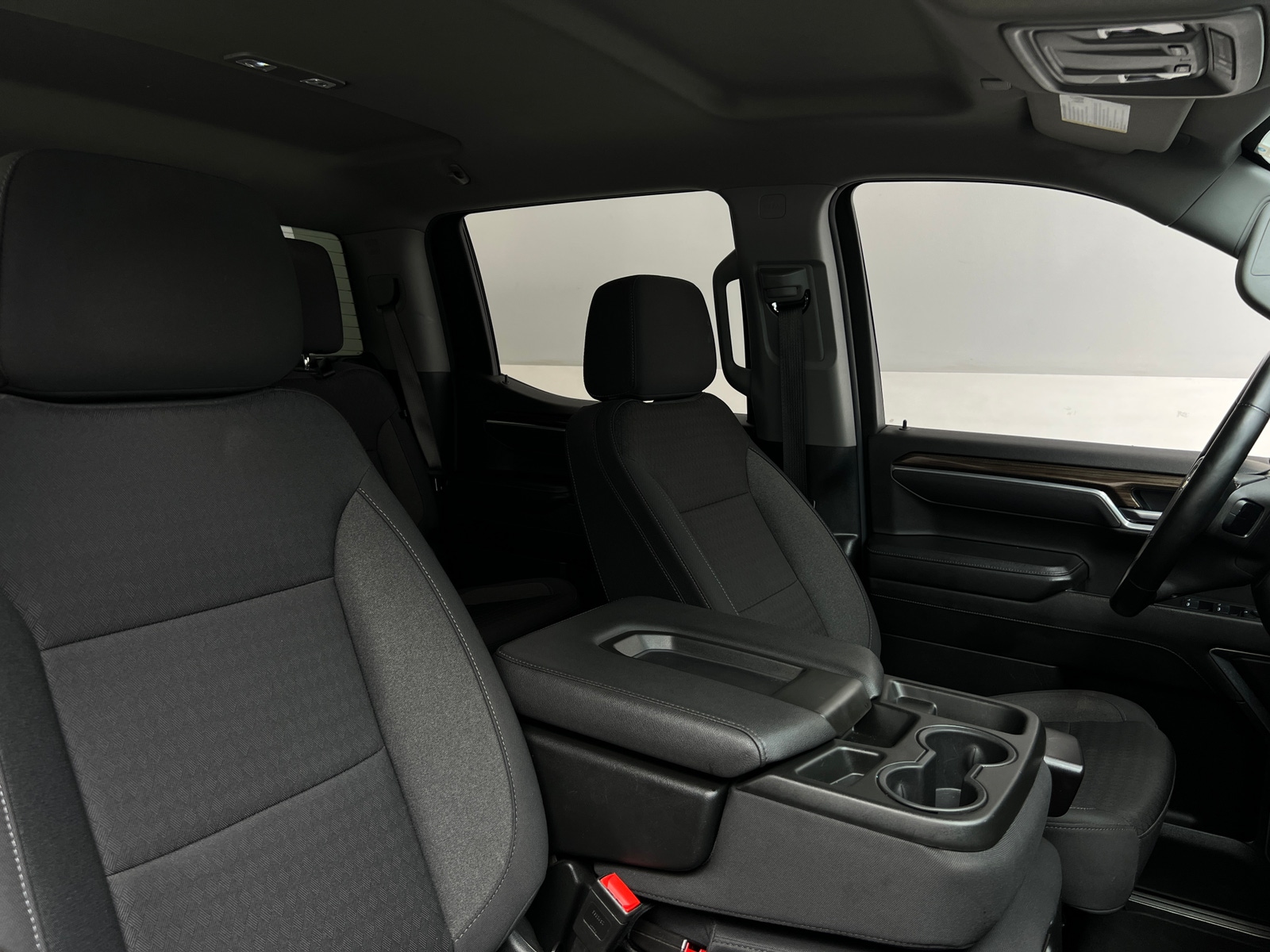 Thumbnail: 2025 Chevrolet Silverado 1500 - 2