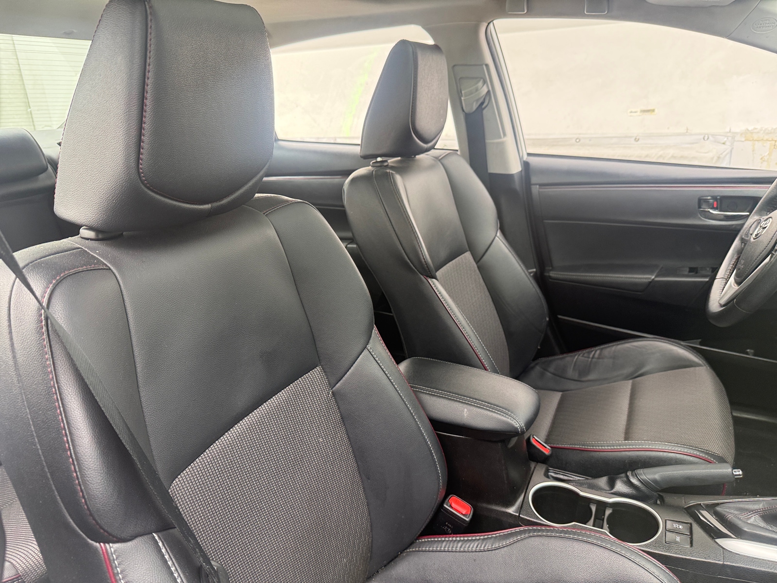 Thumbnail: 2017 Toyota Corolla - 2
