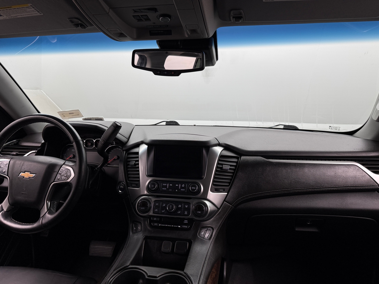 Thumbnail: 2019 Chevrolet Tahoe - 2