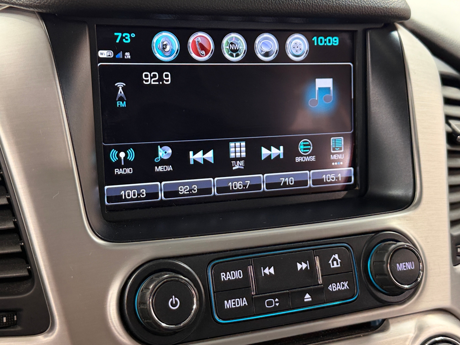 Thumbnail: 2018 GMC Yukon XL - 3